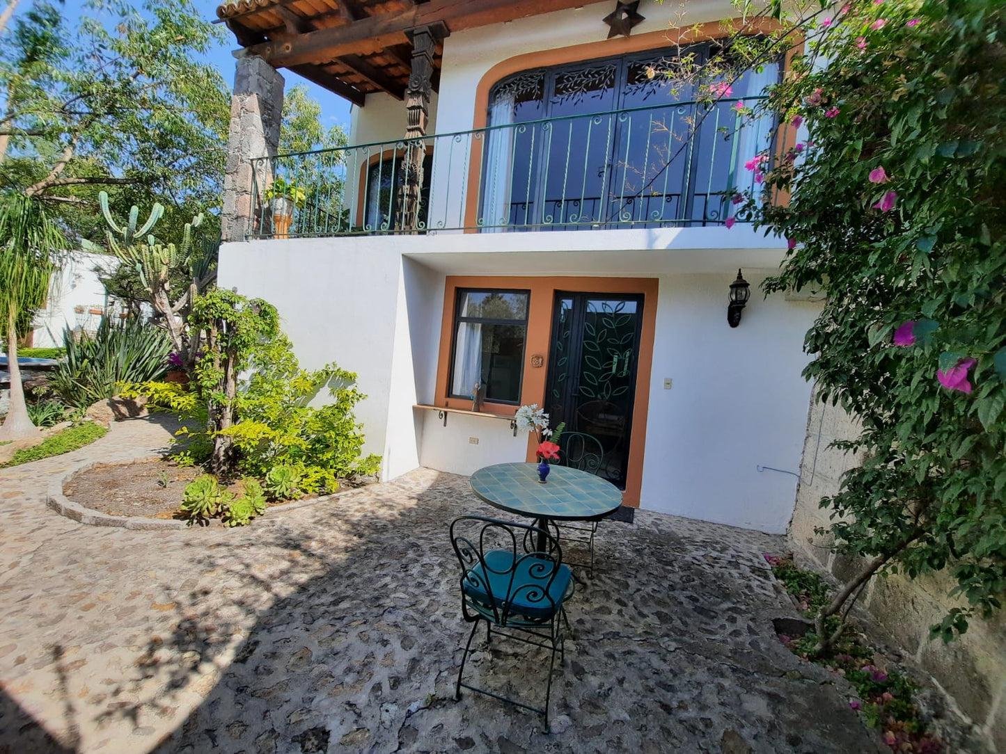 Private terrace with pool and park view