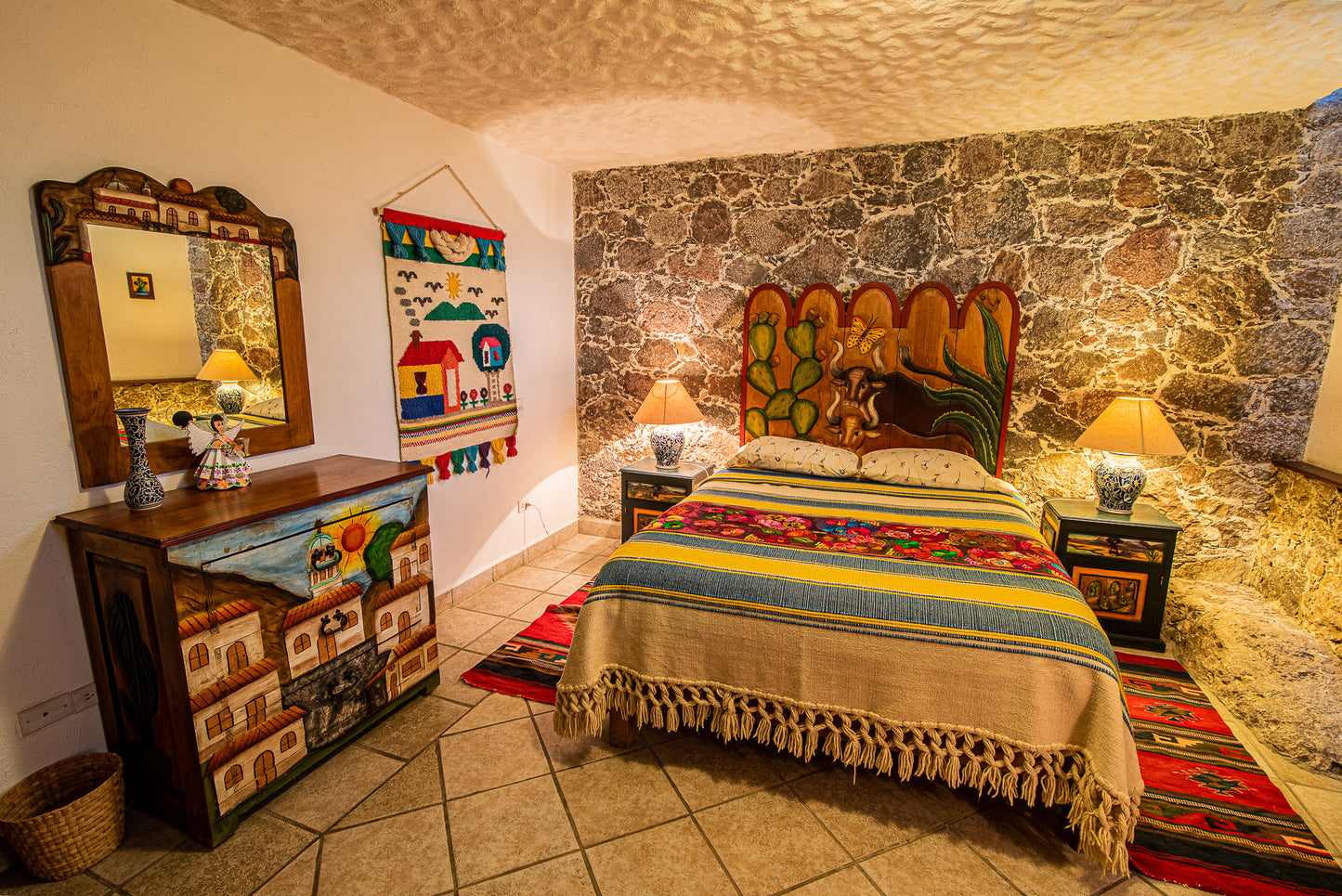 Queen size suite